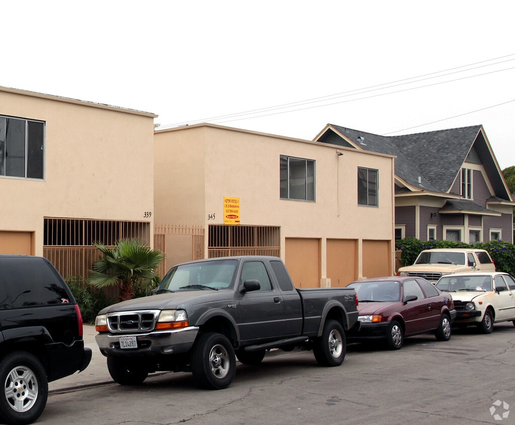 Building Photo - 345 Daisy Ave