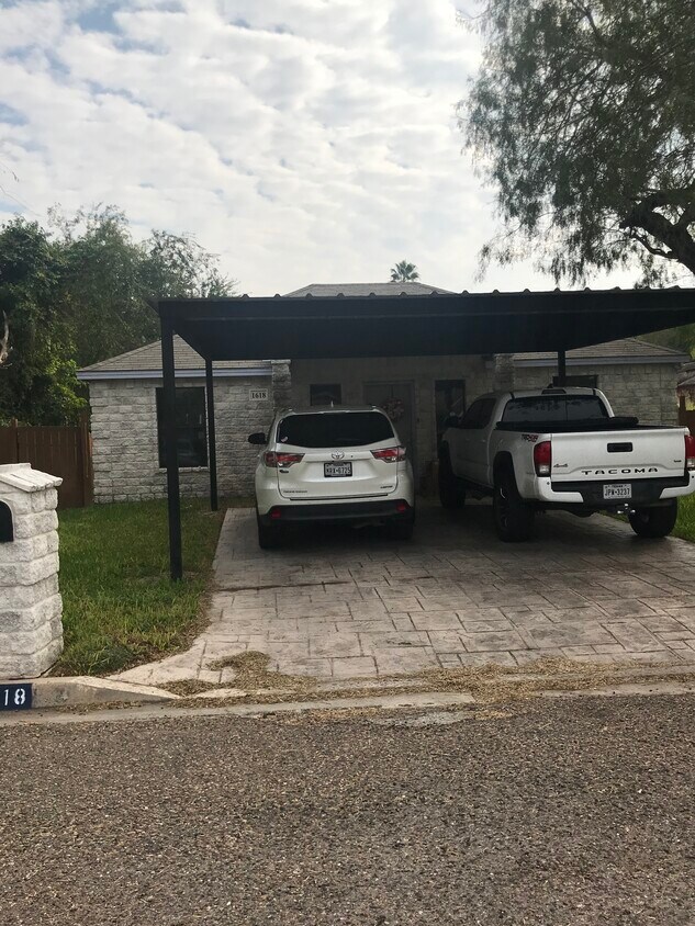Foto principal - 1618 Oblate Ave