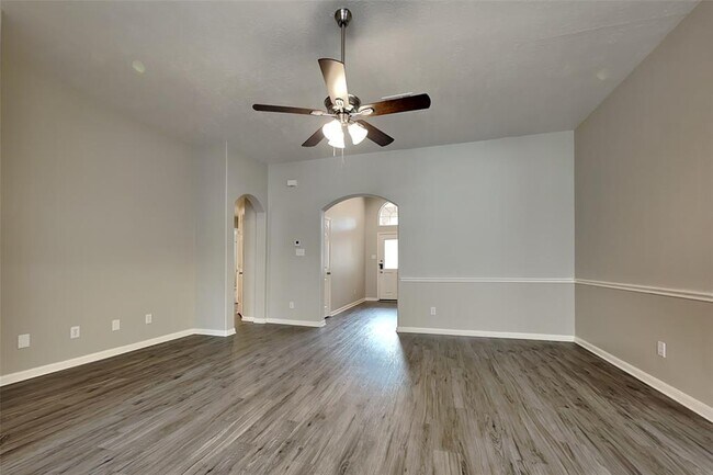 Foto del edificio - 3102 Candle Pond Ln