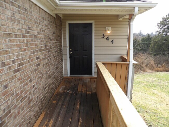 Foto del edificio - 344 Bypass Plaza Dr