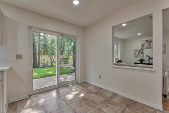 Building Photo - 71 Breezy Point Pl