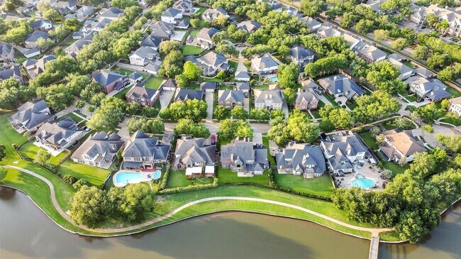 Foto del edificio - 1522 Meadowstar Dr