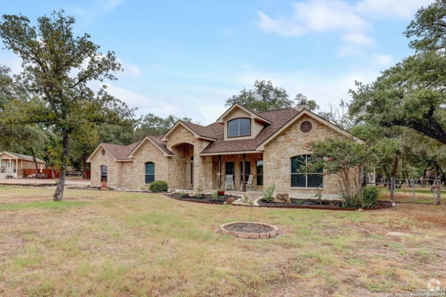 Building Photo - 471 Rose Blossom Loop