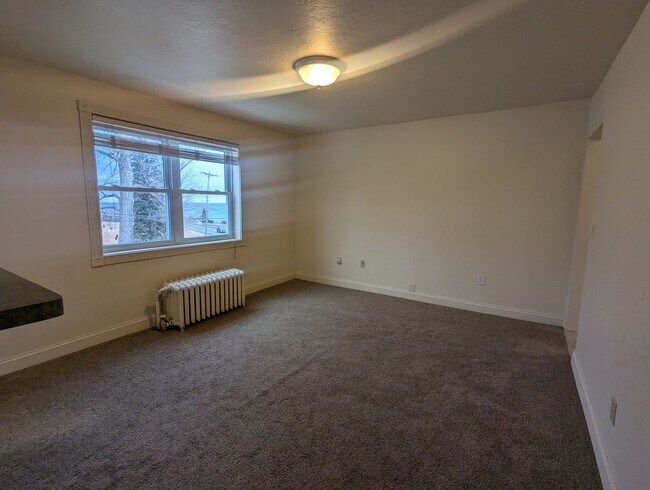 Building Photo - 5921 London Rd