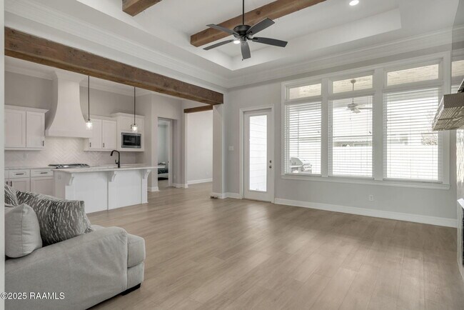 Building Photo - 109 Easy Rock Landing Dr