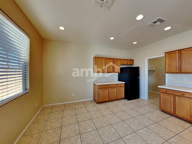 Foto del edificio - 7347 W St Charles Ave