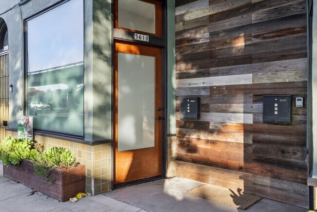 Foto del edificio - 5610 Martin Luther King Jr Way