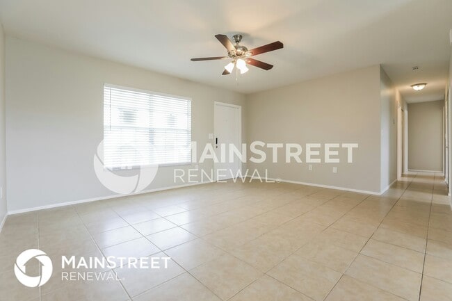 Foto del edificio - 3850 Pan American Blvd