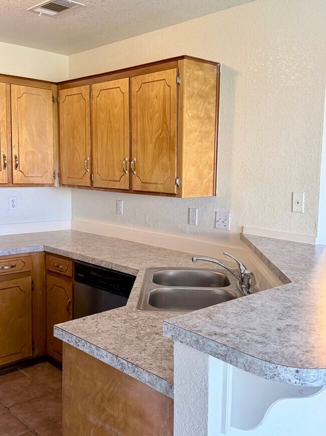 Building Photo - 4307 Derik Dr