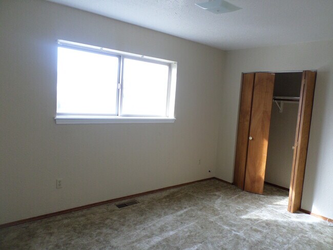 Building Photo - 3039 Sherman Ave