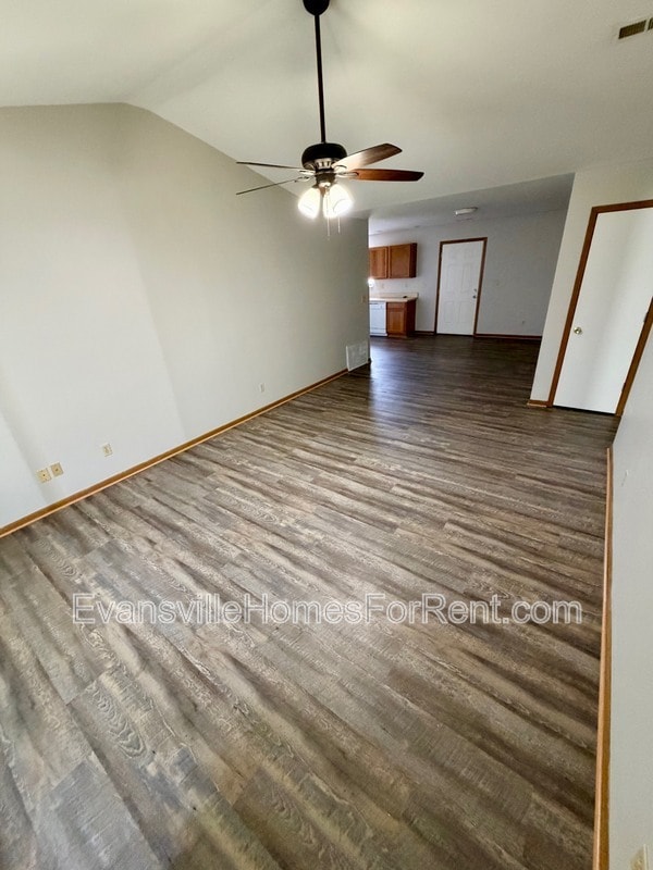 Building Photo - 1113-1117 W Oregon St