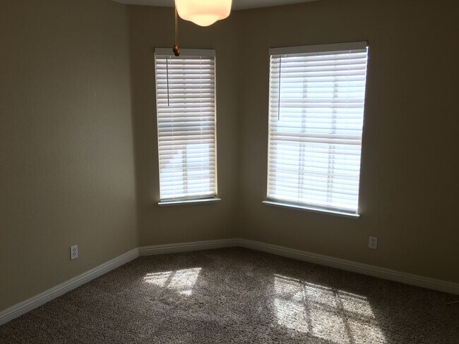 Foto del edificio - 1820 Stonington Pl