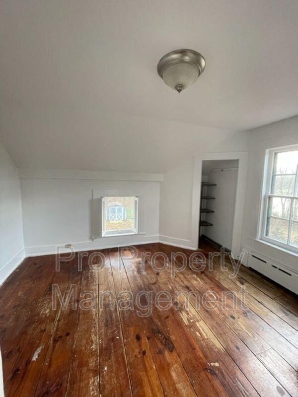 Building Photo - 200 Grove St