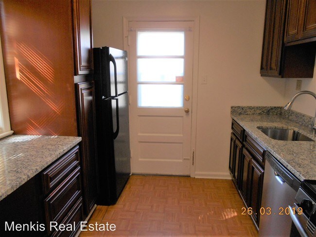 Building Photo - 3 br, 3 bath House - 2227 Forest Glen Rd