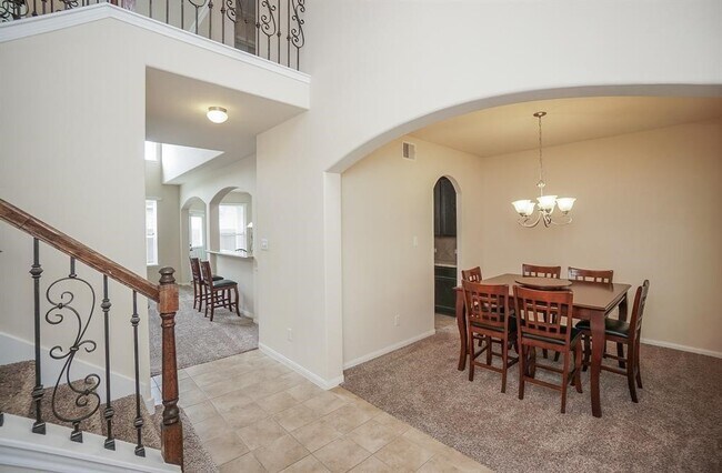 Foto del edificio - 25015 Diamond Ranch Dr