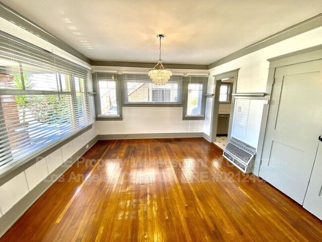 Building Photo - 1734 Cabrillo Ave