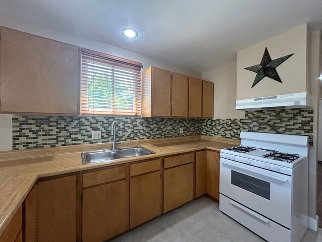 Foto del edificio - ADU