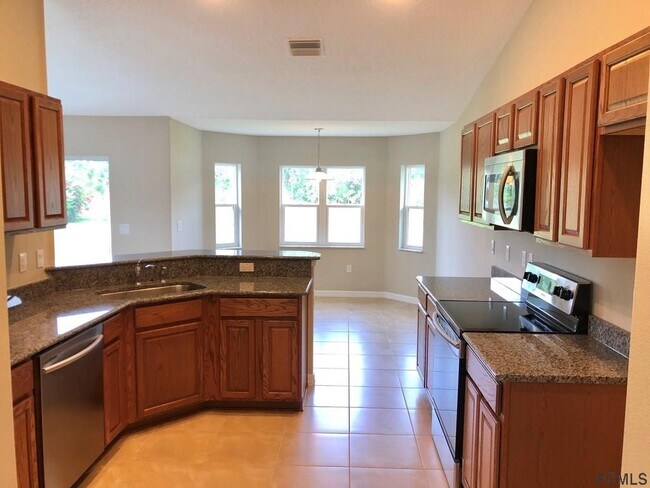 Foto del edificio - 12 Flat Rock Ln