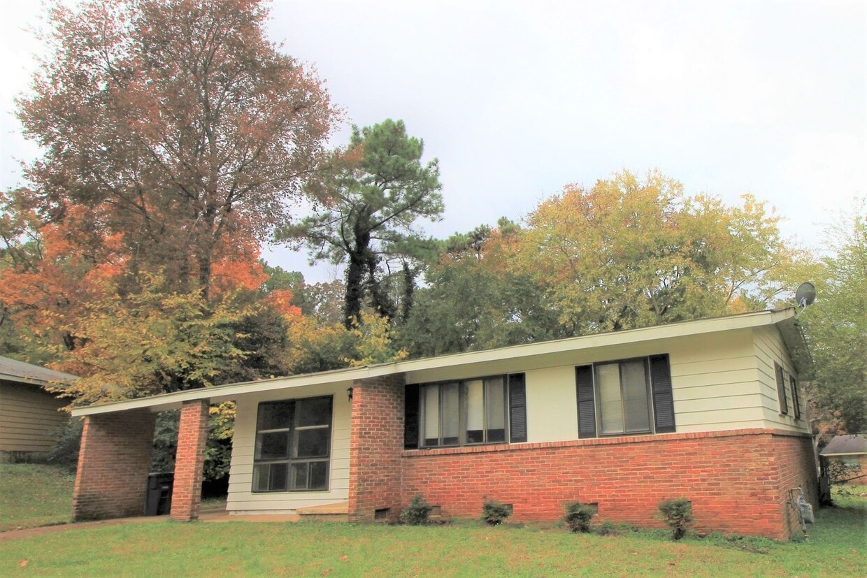 Foto principal - Available For Immediate Move-In!