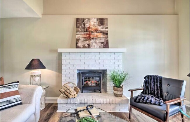 Foto del edificio - 534 W Southampton Dr