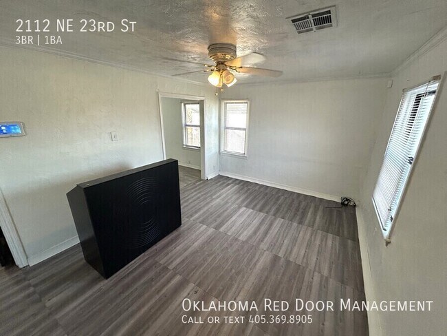 Foto del edificio - 2112 NE 23rd St