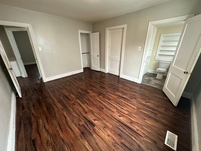 Foto del edificio - Charming and Spacious 2-Bedroom, 2-Bathroom Rental in Henderson, NC