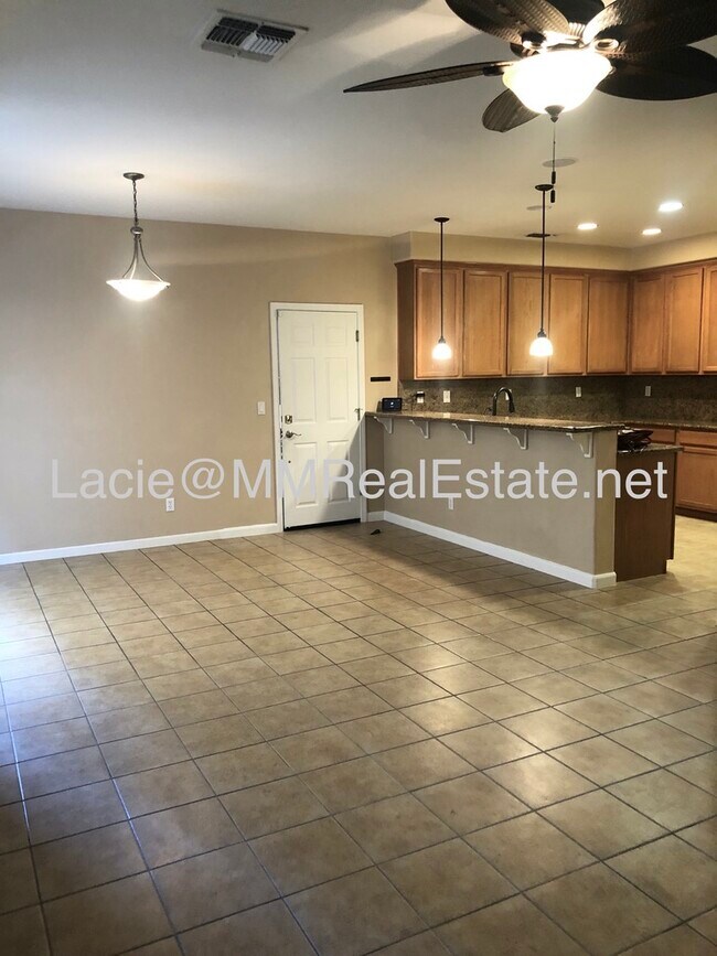 Building Photo - 10927 Wildberry Ln