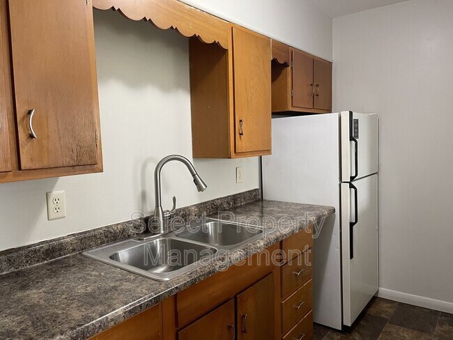 Foto del edificio - 7608 Bluffton Rd
