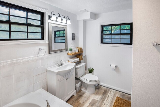 Foto del edificio - 206 St Cloud Dr