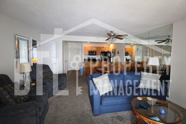 Building Photo - Fully Furnished 2 bedroom/2 bath Condo on ...