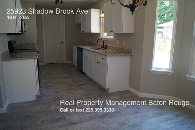 Building Photo - 25923 Shadow Brook Ave