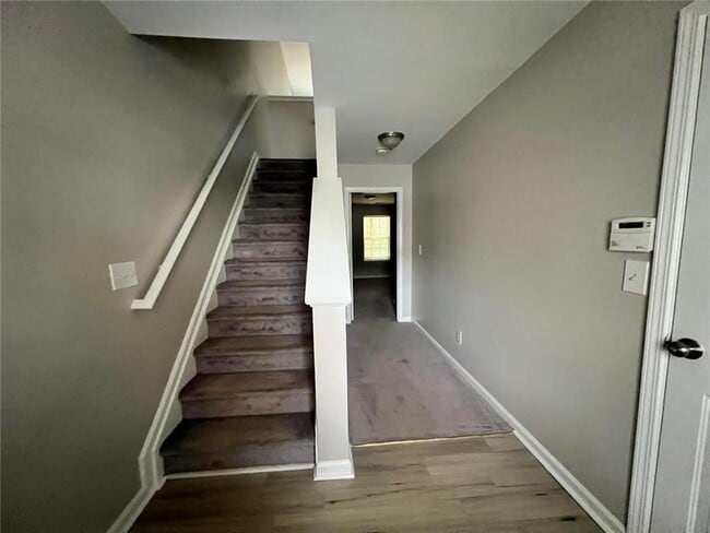 Building Photo - 6877 Slate Stone Way SE