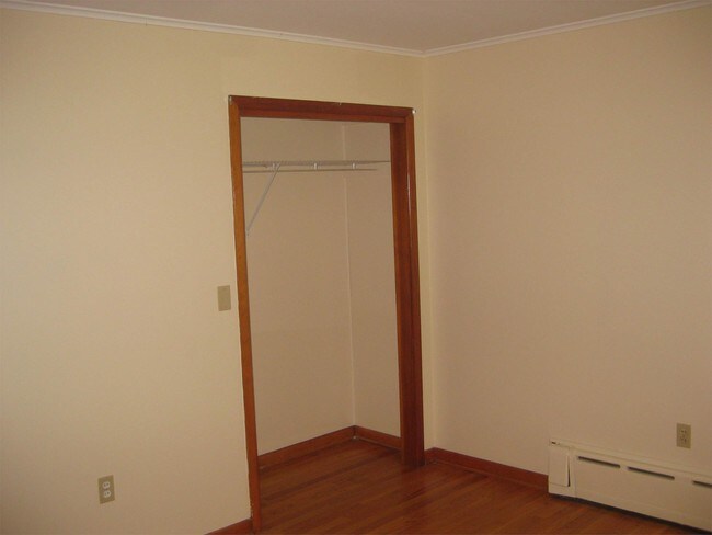 Foto del edificio - 165 E Spring St