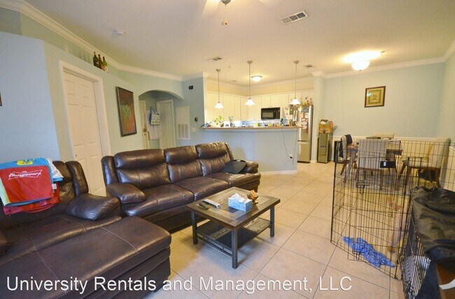 Foto del edificio - 3 br, 3 bath House - 1245 SW 9th Rd Unit #301