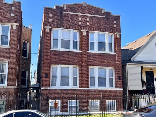 Foto del edificio - 3236 W Cortez St