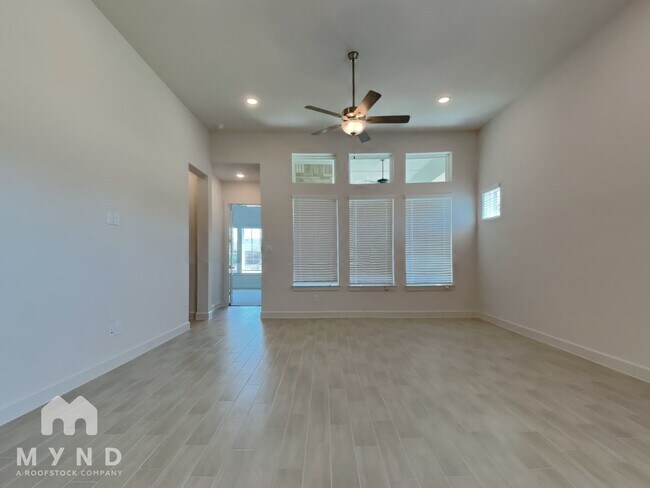 Foto del edificio - 15170 London Gavroche Ln