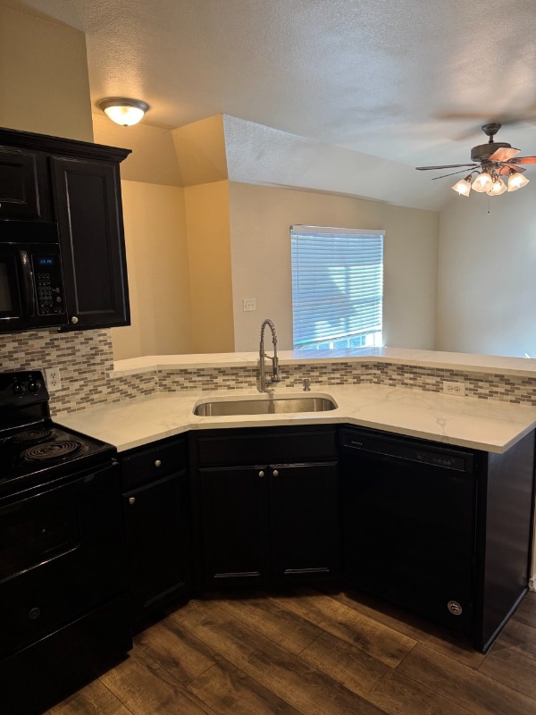 Foto del edificio - 129 Lindas Creek Ln