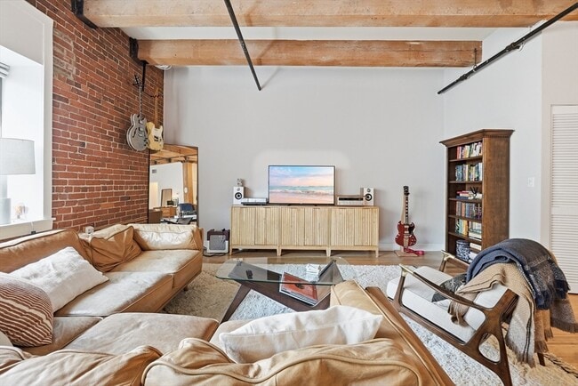 Foto del edificio - 33 Sleeper St