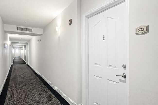 Foto del edificio - 255 NE 3rd Ave