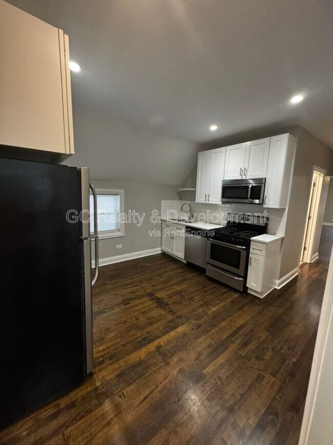 Foto del edificio - 4343 N Troy St