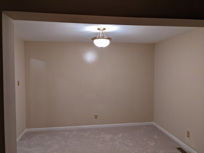 Dining Room - 4019 Ottawa Ct