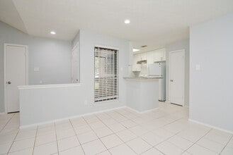 Building Photo - 16518 Monte Carlo Ln