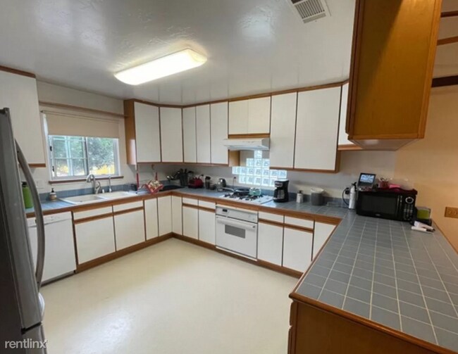 Building Photo - 2 br, 1 bath House - 614 Penelope Dr