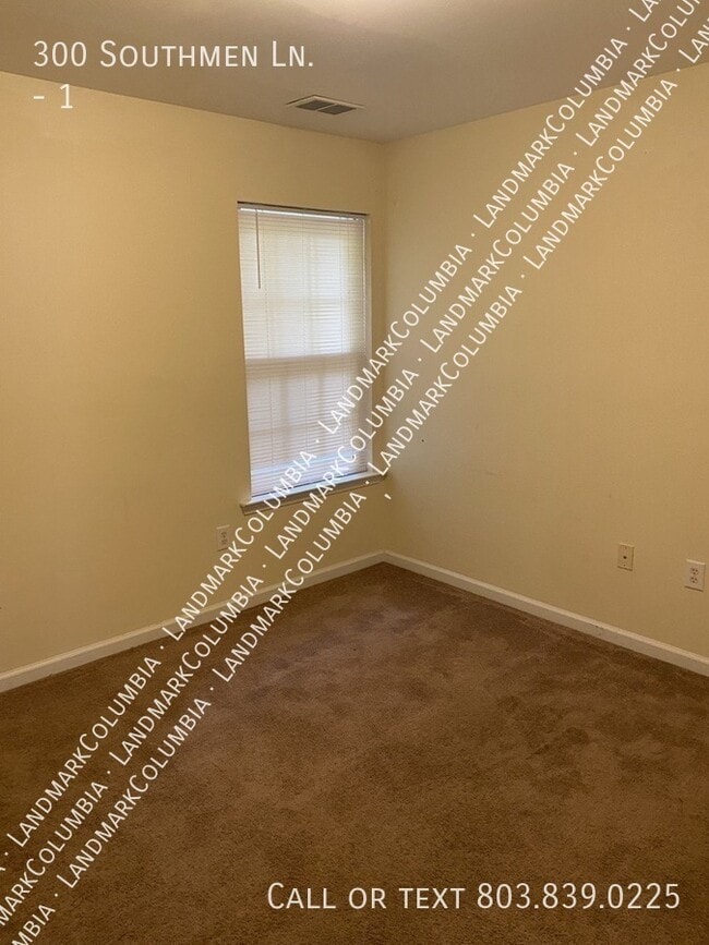 Building Photo - 300 Southmen Ln