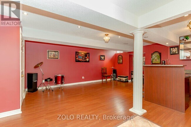 Building Photo - 1474 Rosemanor Dr