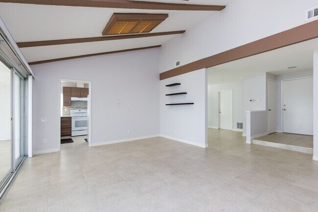 Foto del edificio - Mission Viejo Lease – 3 Bedrooms, 2 Bathrooms + Bonus Room