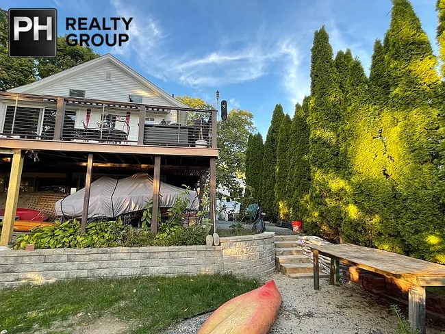 Photo - 157 Riverview Ave House