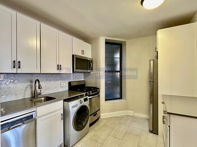 Foto del edificio - 386 Manhattan Ave