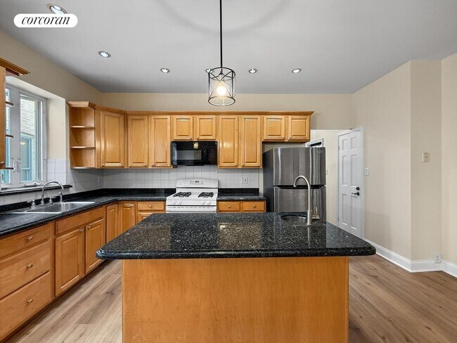Foto del edificio - 334 84th St