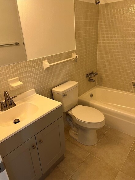 Foto del edificio - 2260 NE 67th St